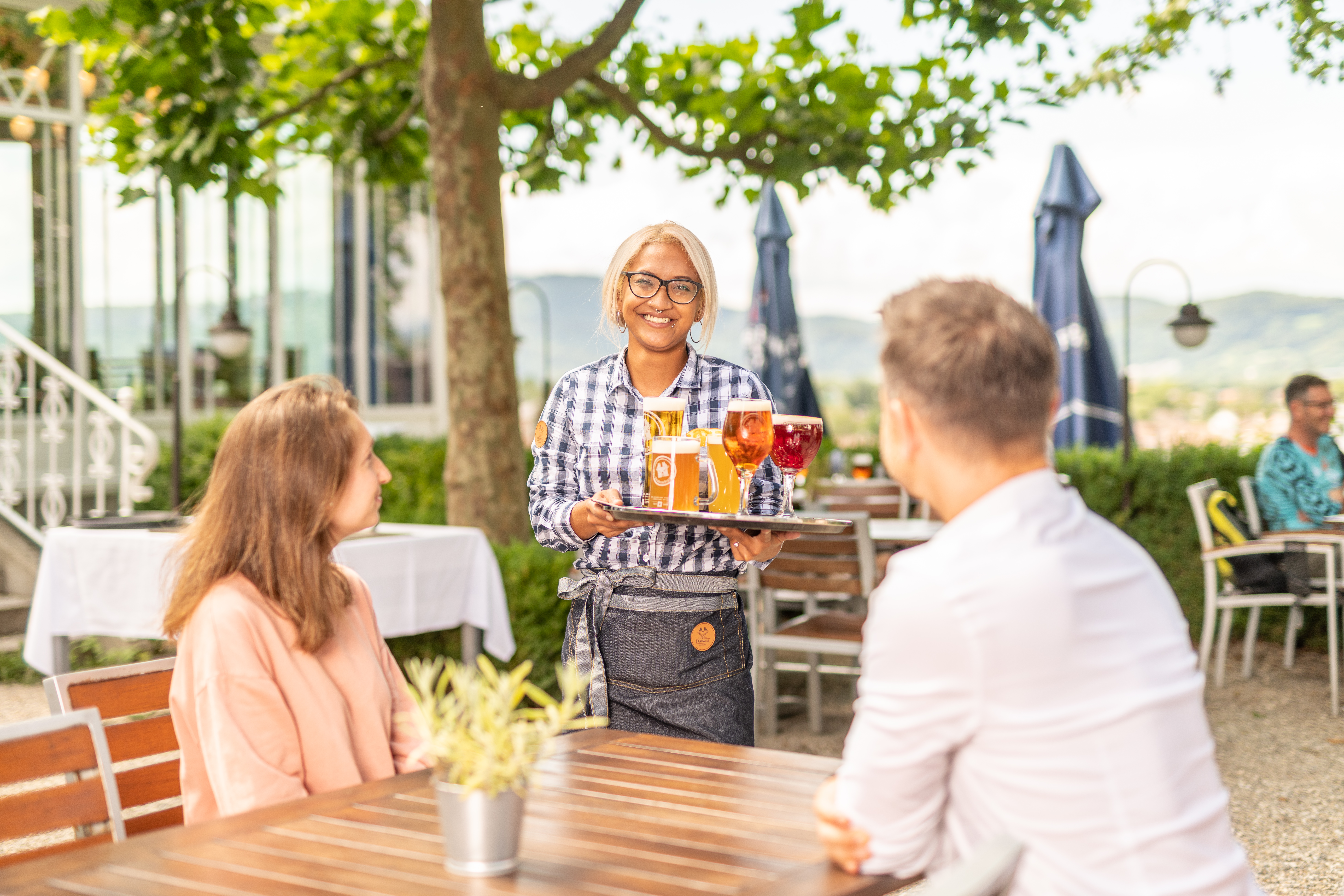 FS Biergarten Szenen FULLSIZE 5